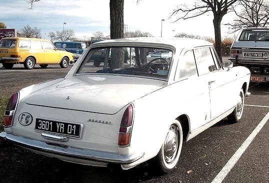 69 Peugeot 404 Coupe