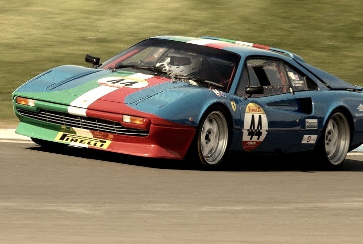 76 Ferrari 308
