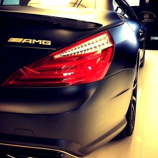 Mercedes-Benz SL 63 AMG (Instagram @mercedesamg)